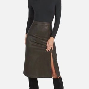 NWT Spanx Faux Leather Pull-On Black Midi Slit Skirt Women's Size M